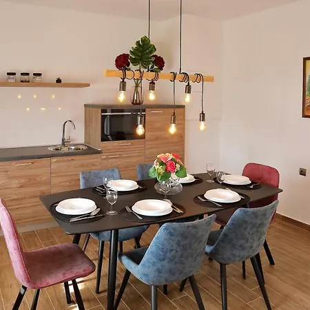 Sara Apartment Bibinje