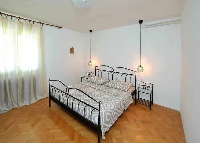 Apartment Sara
